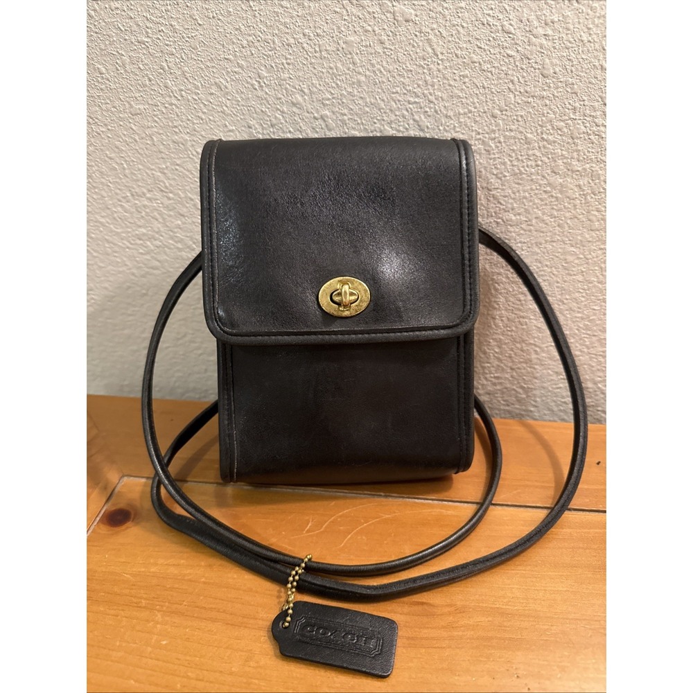 Vintage 90s Coach Black Leather Scooter Crossbody Bag 9893 Turn Lock Hang Tag